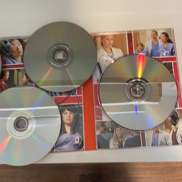 Greys anatomy season 3&4 - Picture 5 of 6